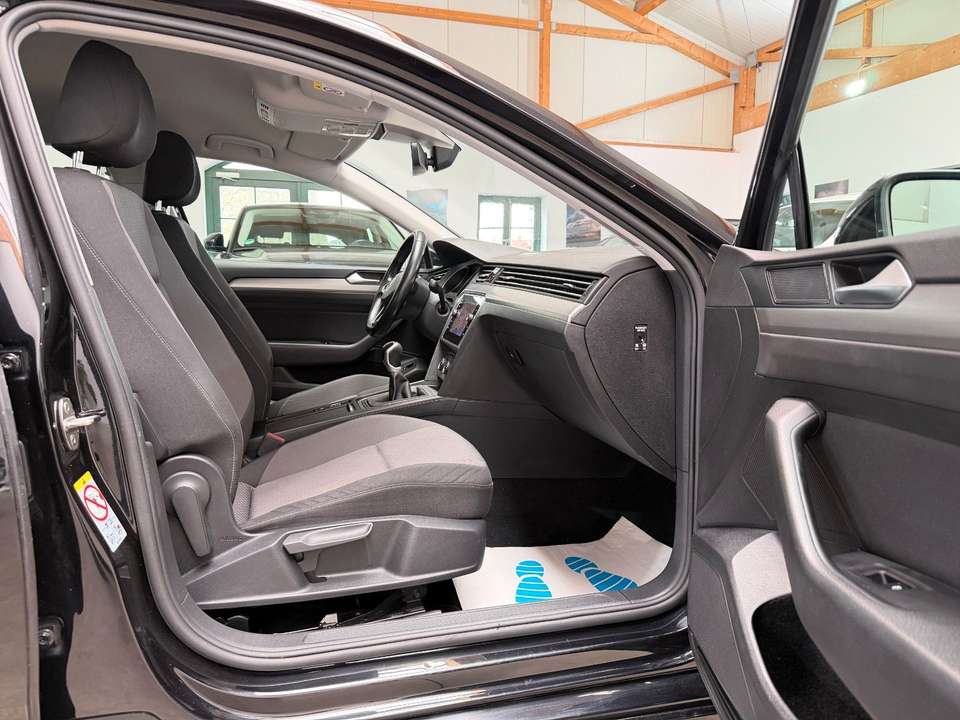 Volkswagen Passat Variant - Imagem 9