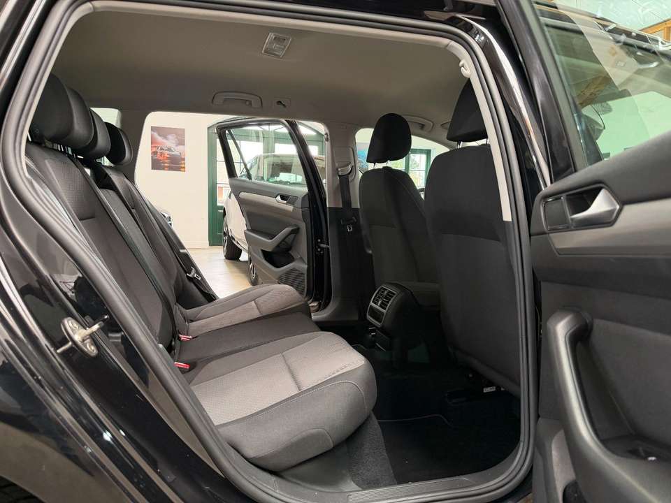 Volkswagen Passat Variant - Imagem 10