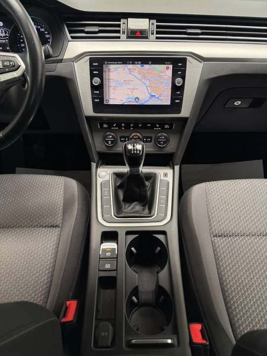 Volkswagen Passat Variant - Imagem 11