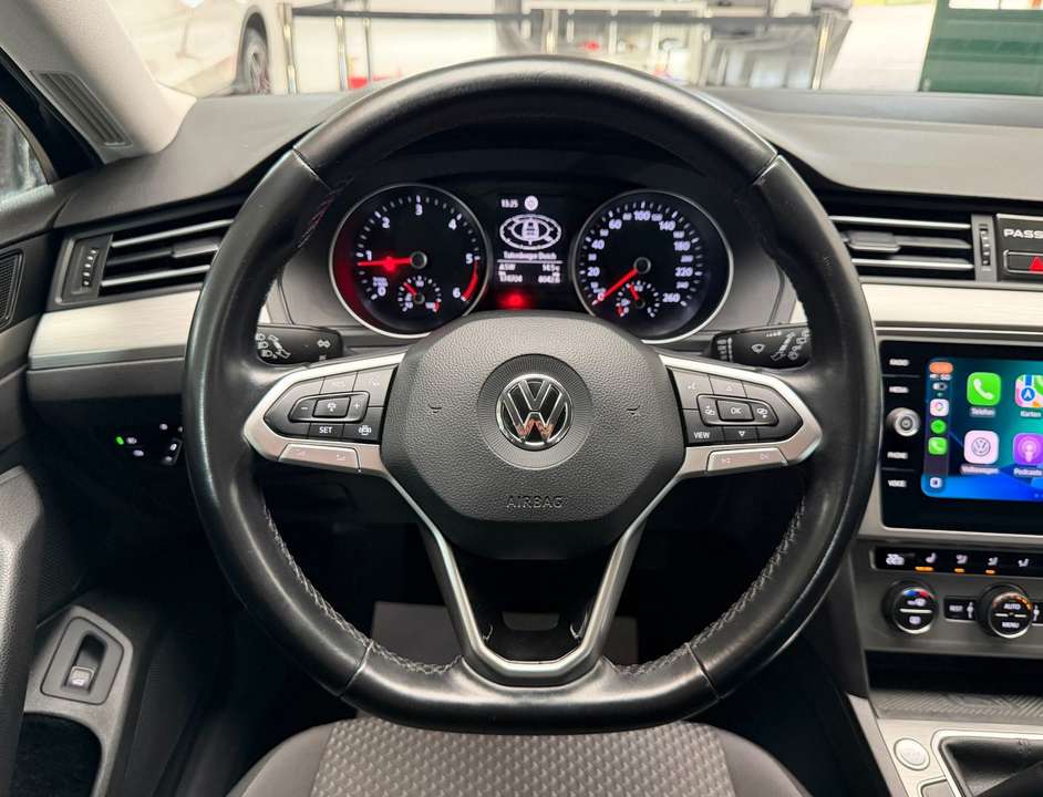 Volkswagen Passat Variant - Imagem 12