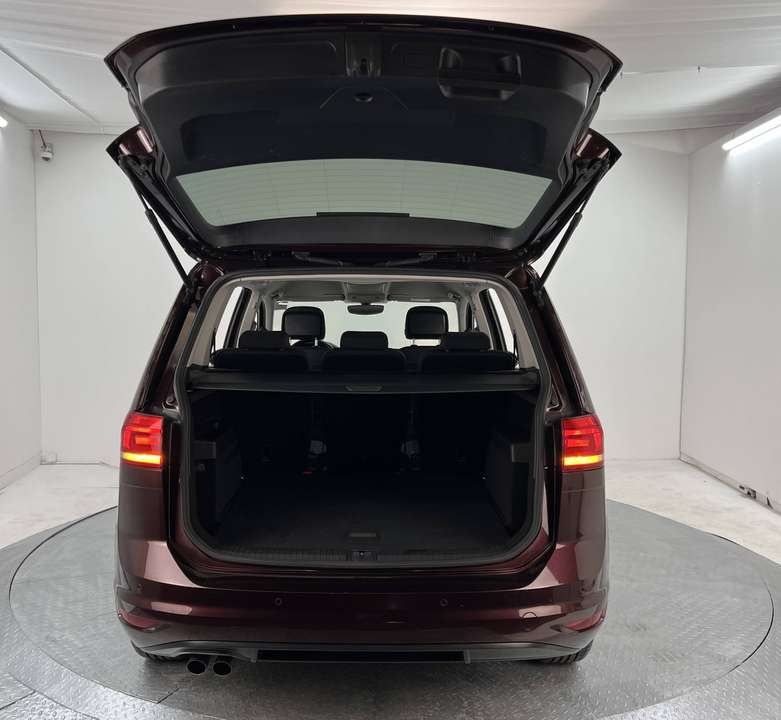Volkswagen Touran - Imagem 12