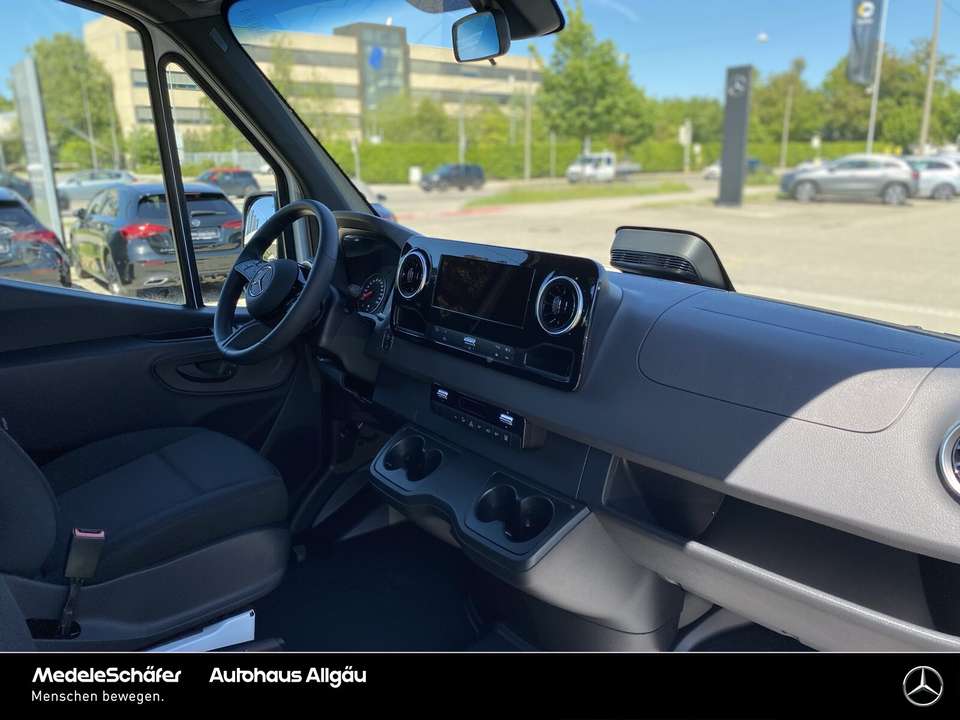 Mercedes-Benz Sprinter - Imagem 10