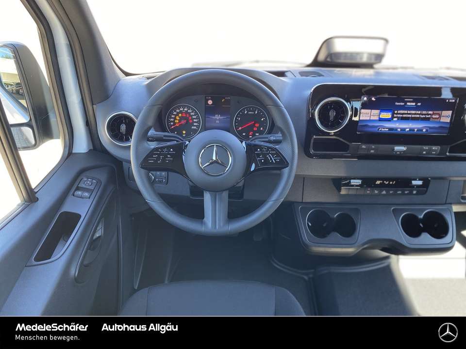 Mercedes-Benz Sprinter - Imagem 11