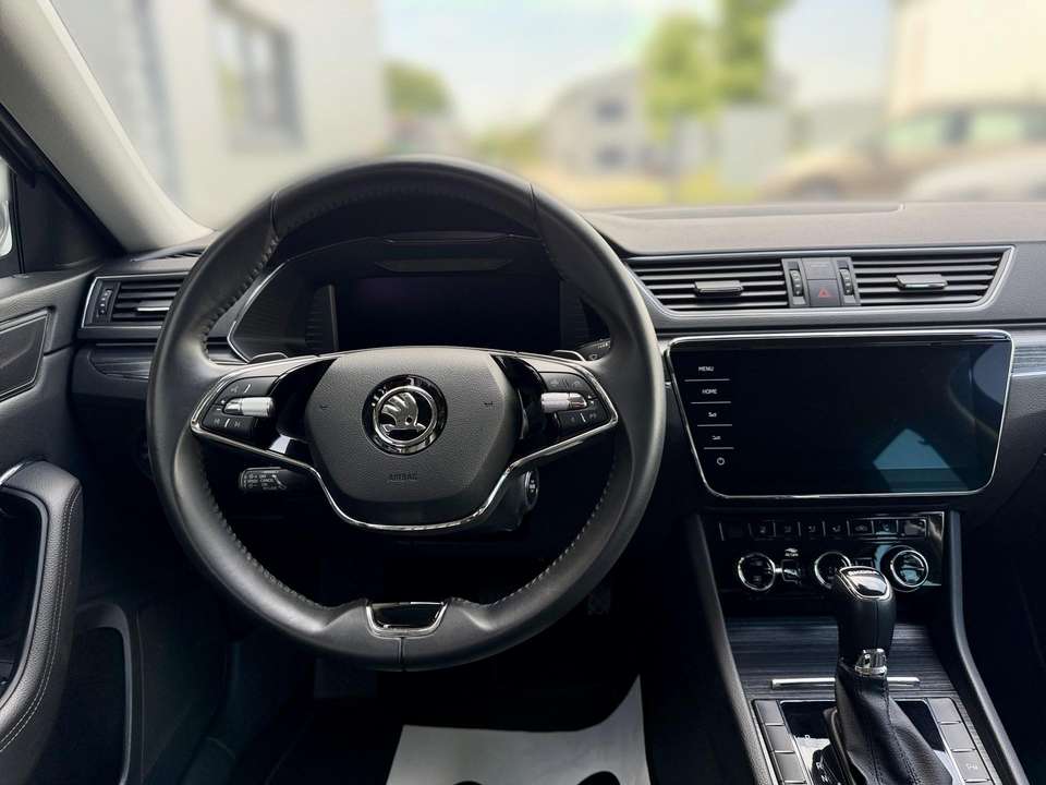 Skoda Superb - Imagem 11