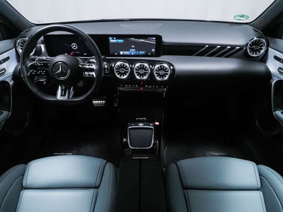 Mercedes-Benz A 35 AMG - Imagem 9