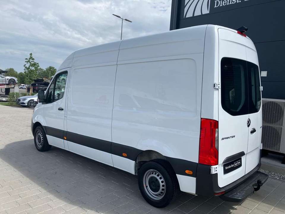 Mercedes-Benz Sprinter - Imagem 6