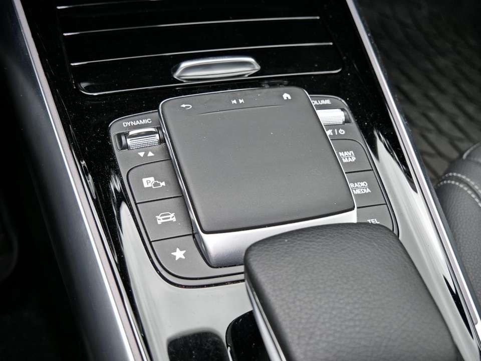 Mercedes-Benz EQA 250 - Imagem 13