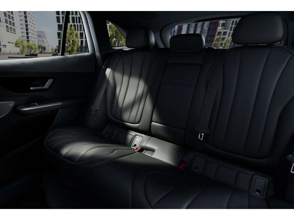 Mercedes-Benz EQE SUV - Imagem 10