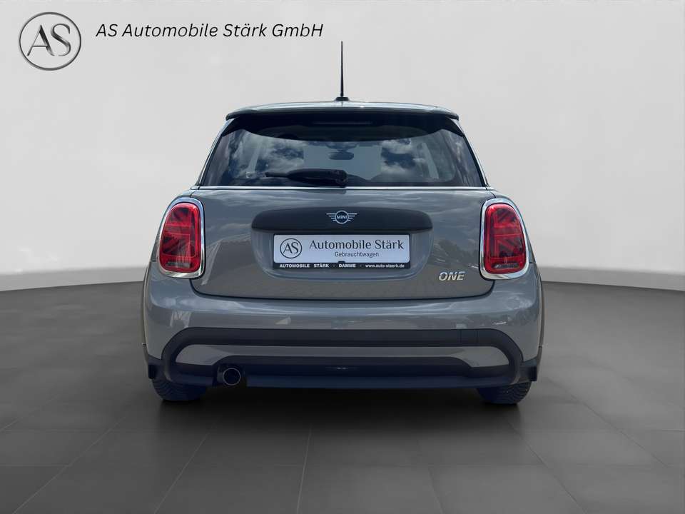 MINI One - Imagem 4