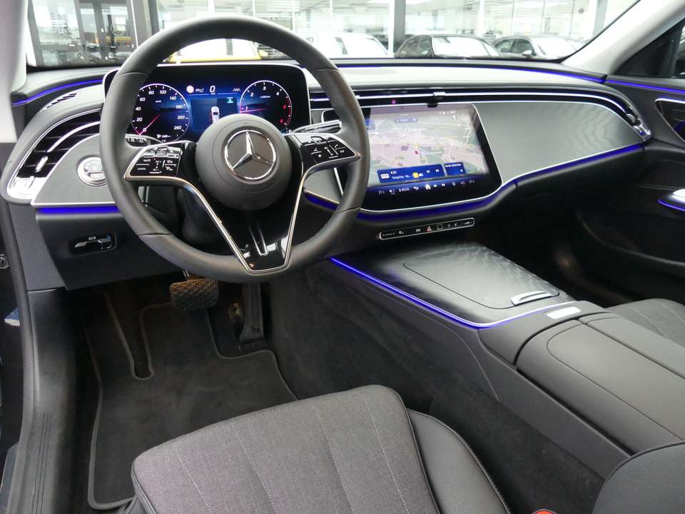 Mercedes-Benz E 220 - Imagem 6