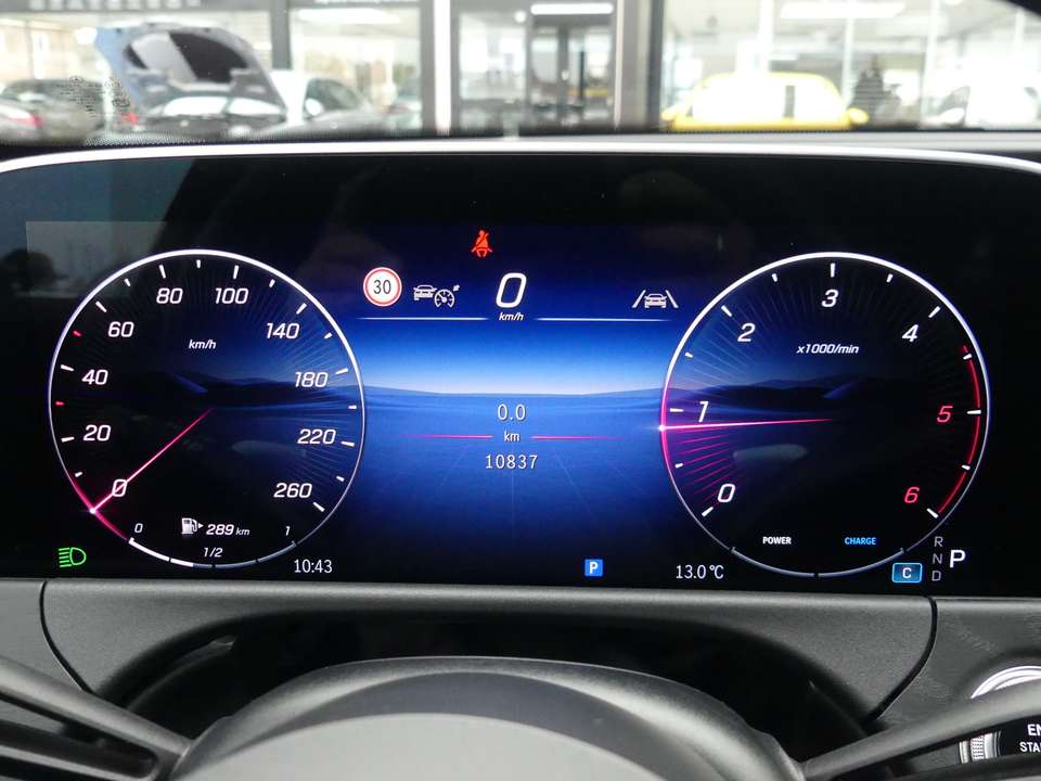 Mercedes-Benz E 220 - Imagem 7
