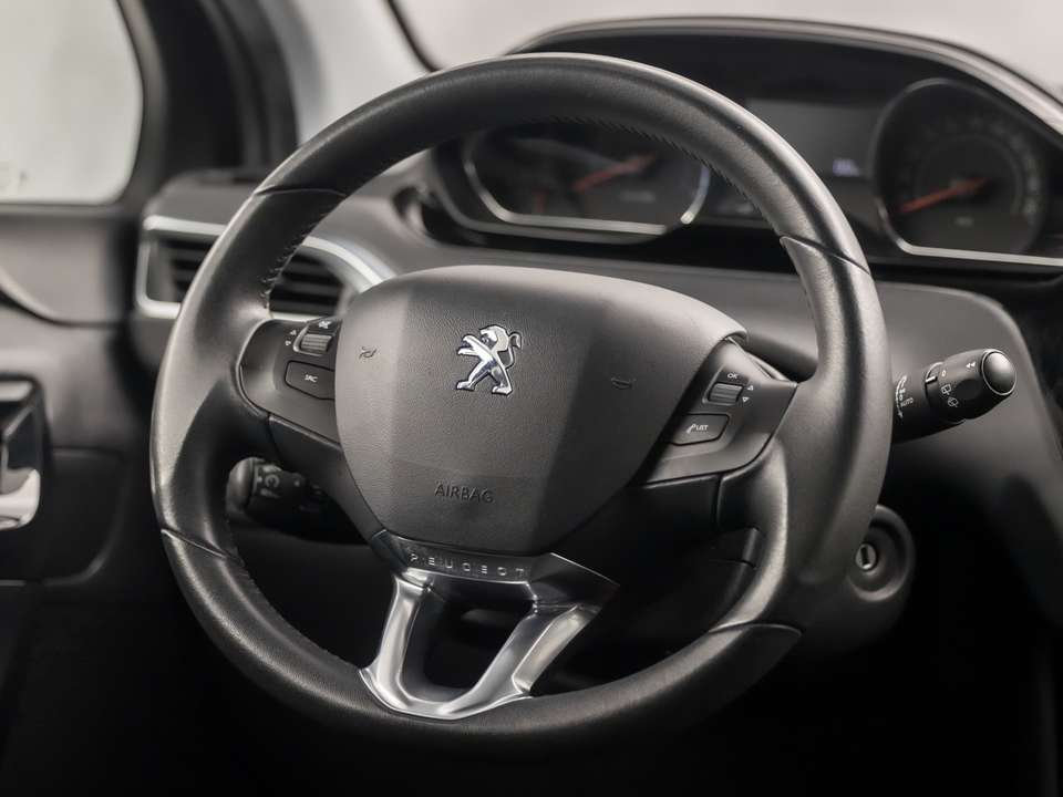 Peugeot 208 - Imagem 16