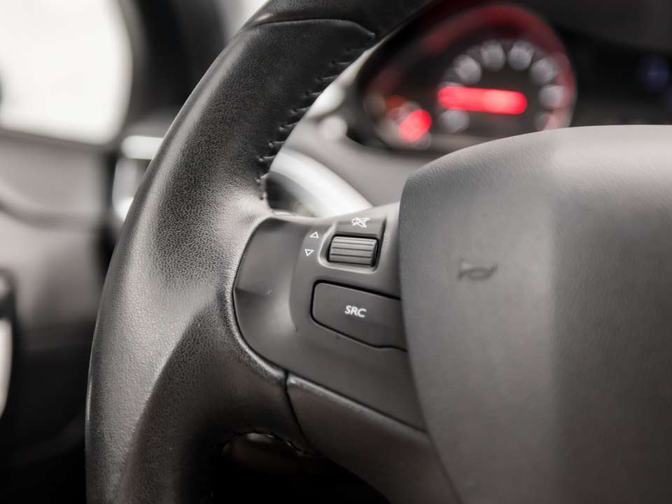 Peugeot 208 - Imagem 17