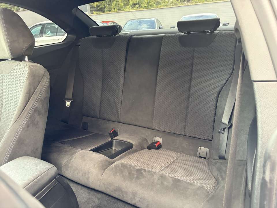 BMW 218 - Imagem 9