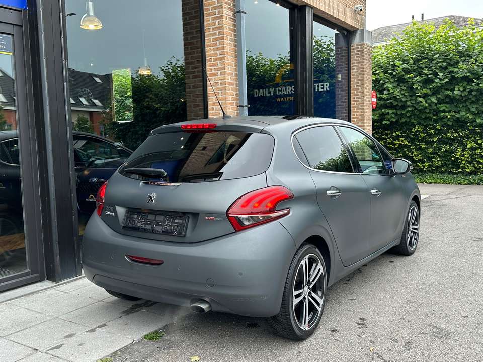 Peugeot 208 - Imagem 10