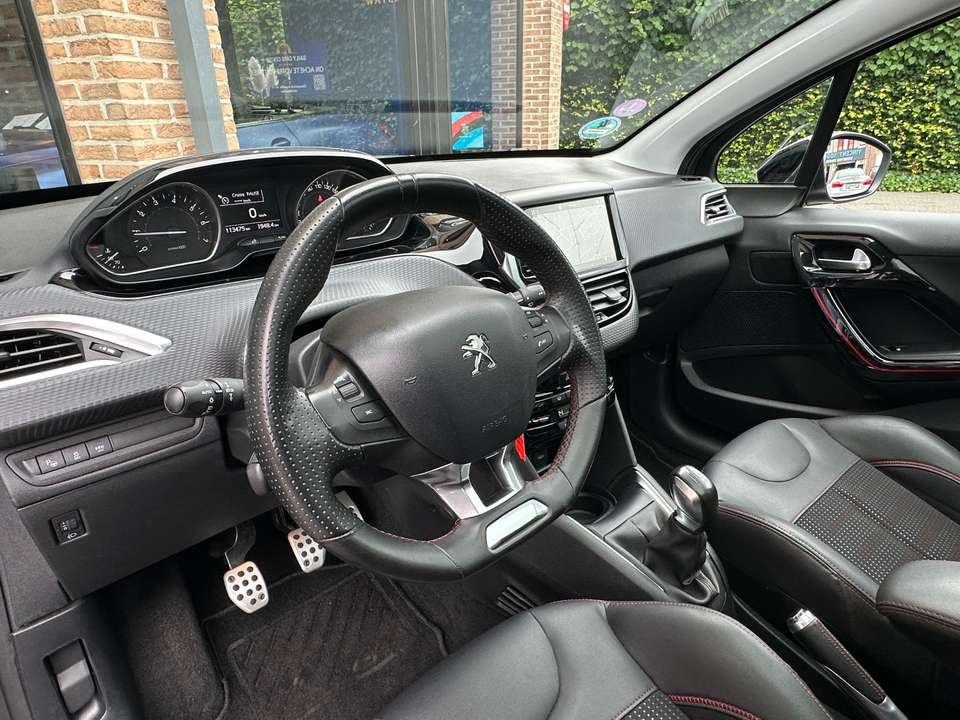 Peugeot 208 - Imagem 12
