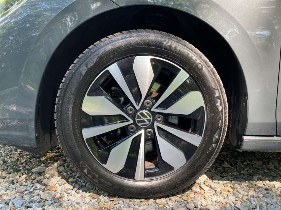 Volkswagen Golf Variant - Imagem 13