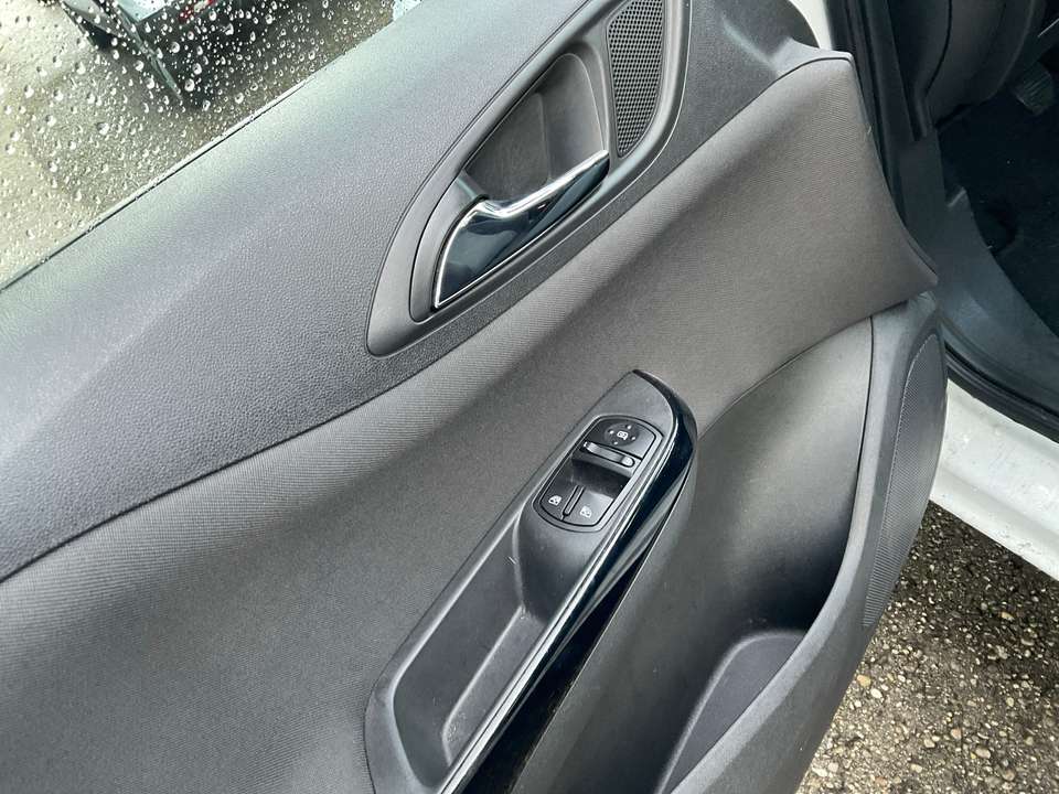 Opel Corsa - Imagem 14