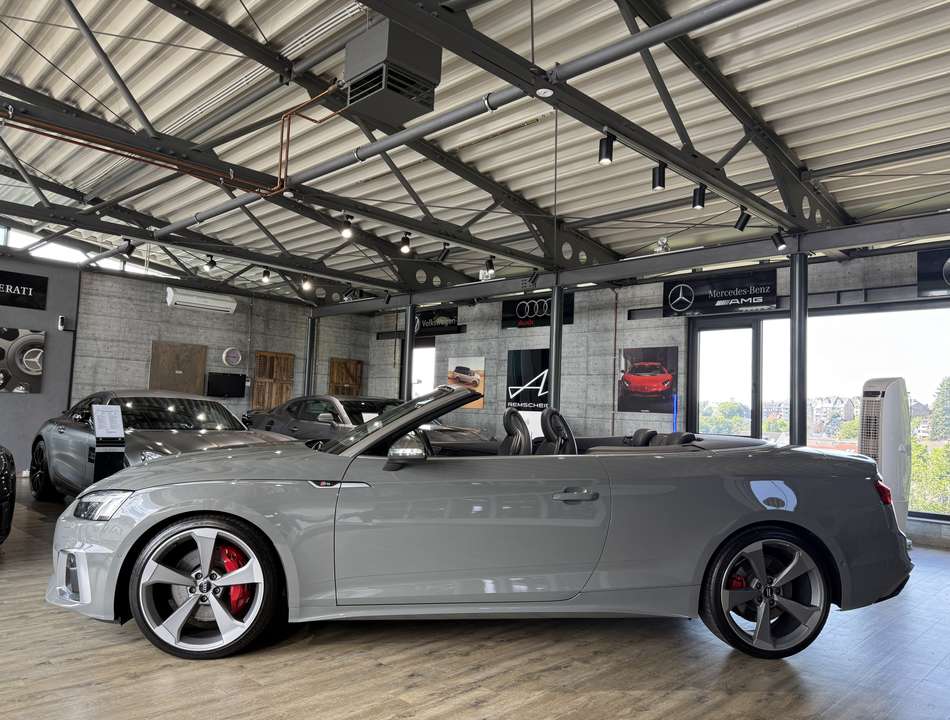 Audi S5 - Imagem 5