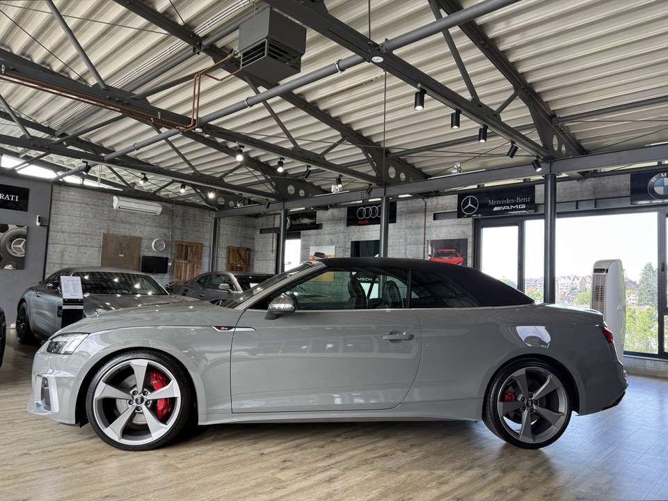 Audi S5 - Imagem 6