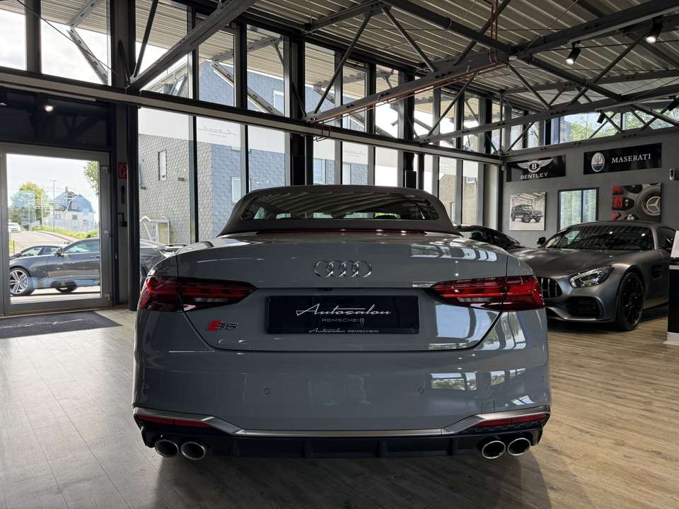 Audi S5 - Imagem 9