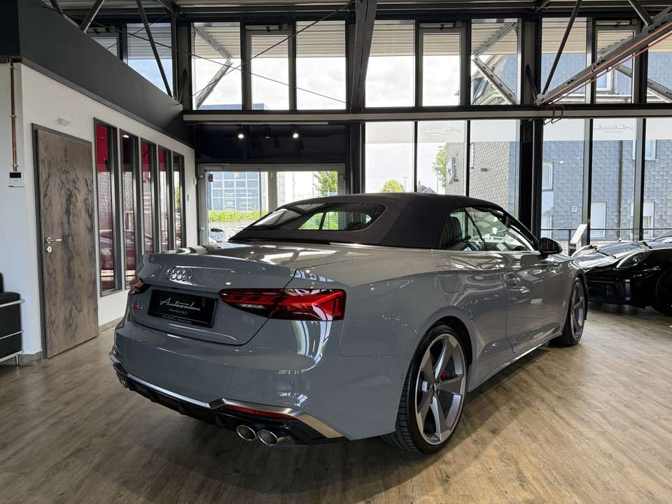 Audi S5 - Imagem 11