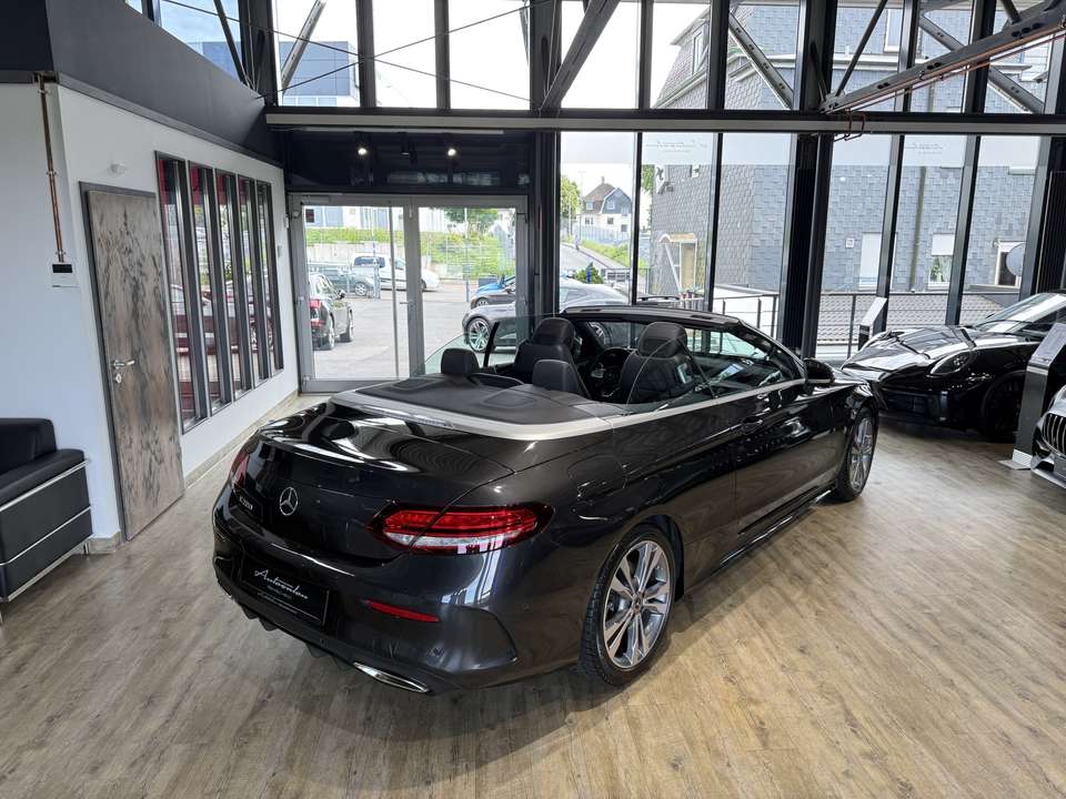 Mercedes-Benz C 200 - Imagem 10