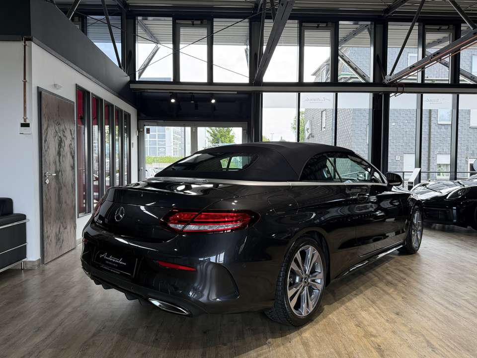 Mercedes-Benz C 200 - Imagem 11