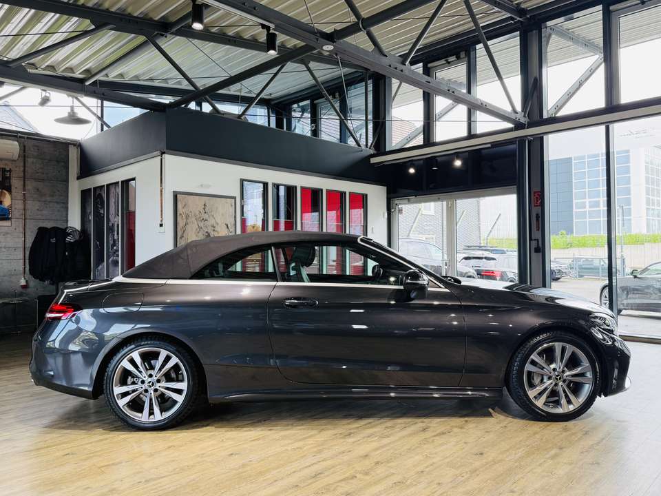 Mercedes-Benz C 200 - Imagem 13