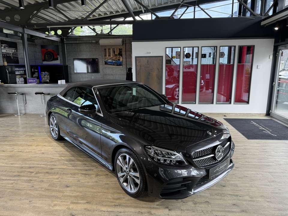 Mercedes-Benz C 200 - Imagem 15