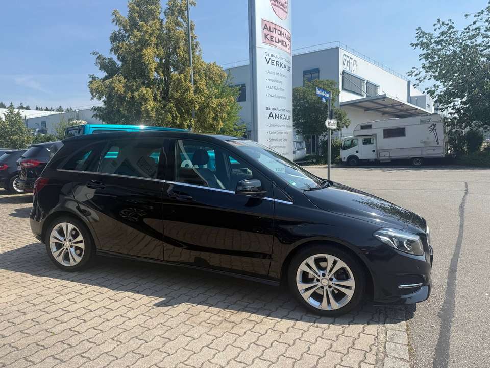 Mercedes-Benz B 200 - Imagem 4