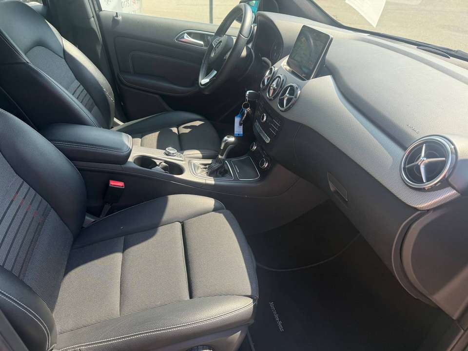 Mercedes-Benz B 200 - Imagem 11