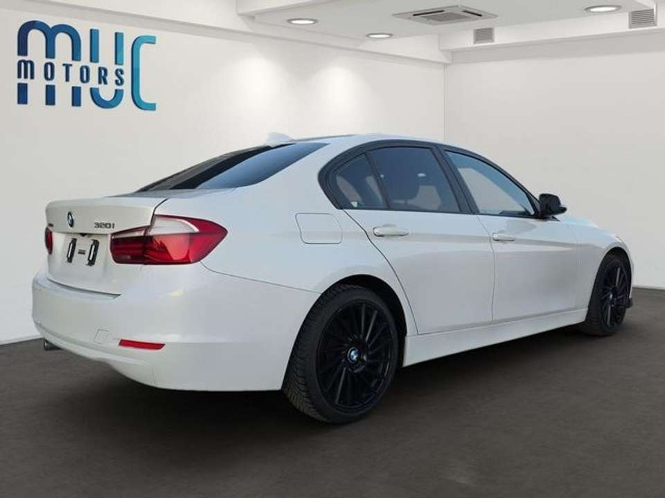 BMW 320 - Imagem 4