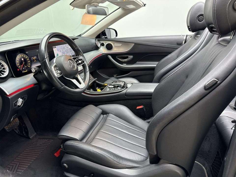 Mercedes-Benz E 220 - Imagem 6