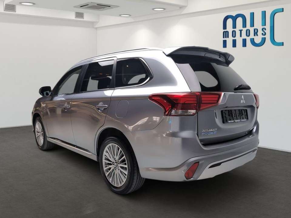 Mitsubishi Outlander - Imagem 5