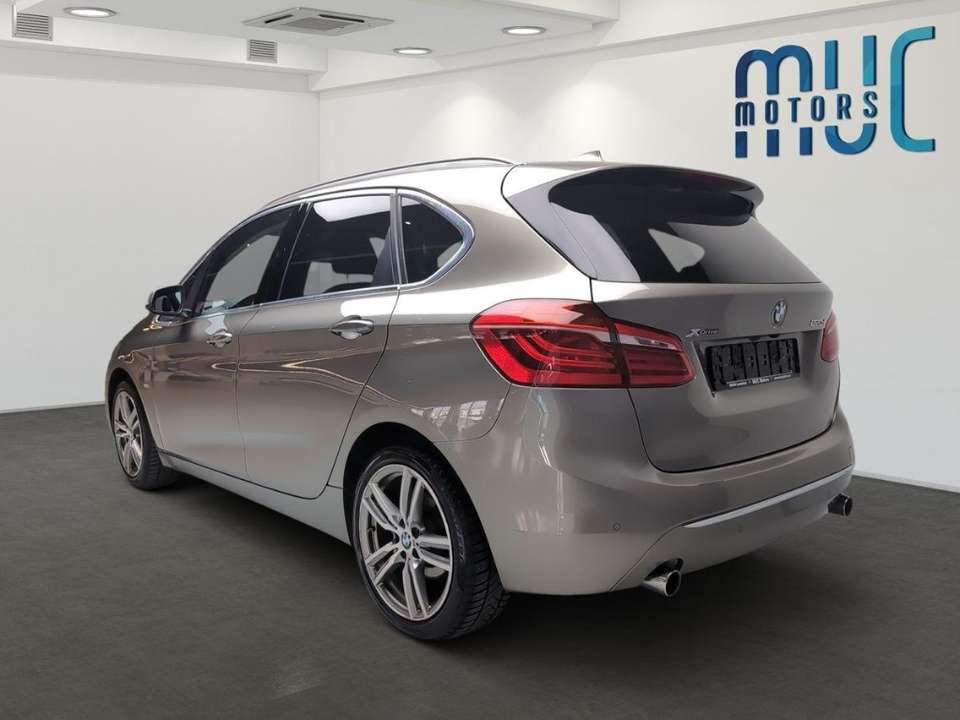 BMW 220 - Imagem 5