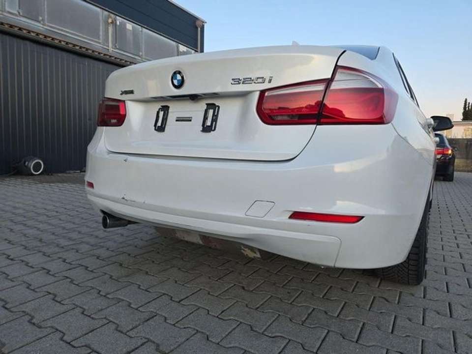 BMW 320 - Imagem 11