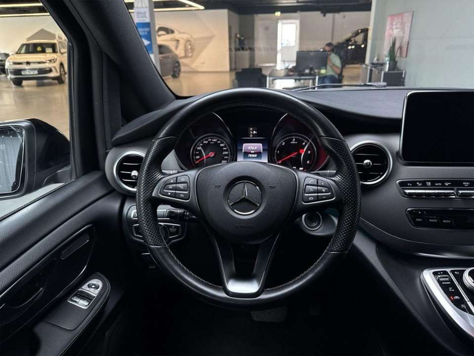 Mercedes-Benz V 250 - Imagem 8