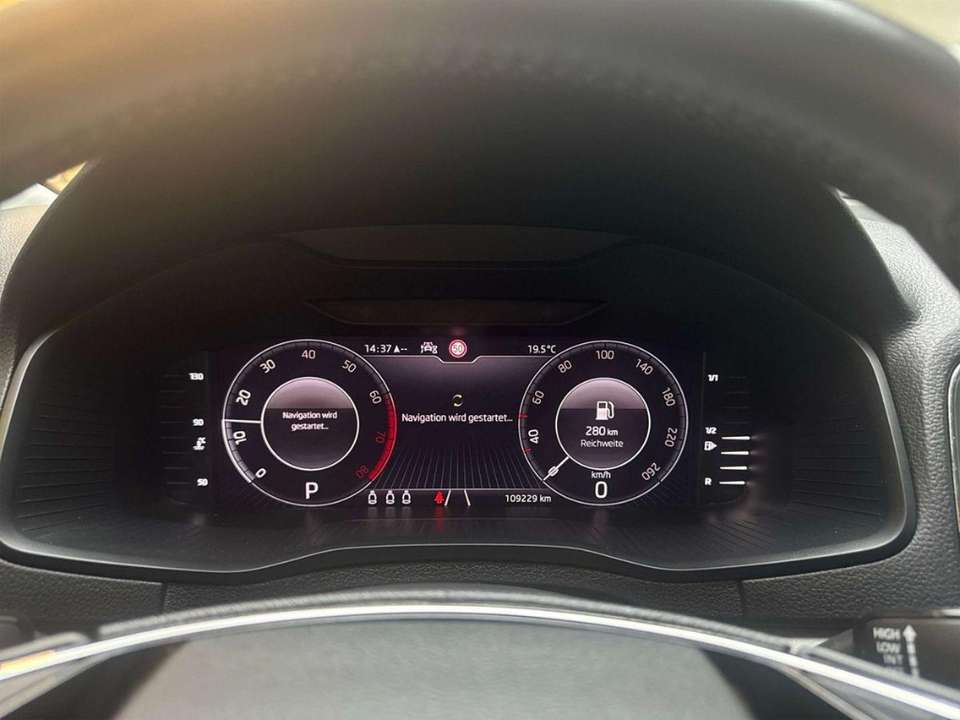 Skoda Karoq - Imagem 11