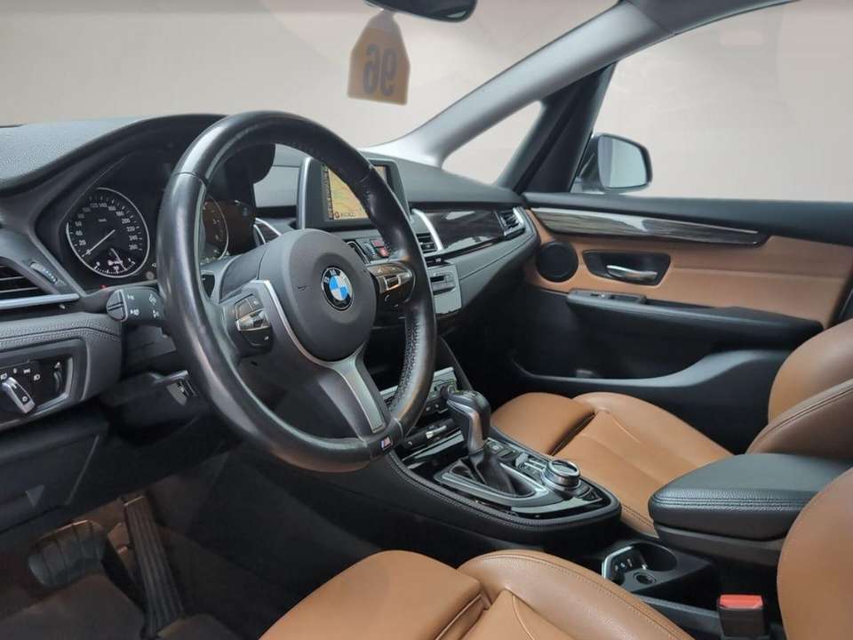 BMW 220 - Imagem 11