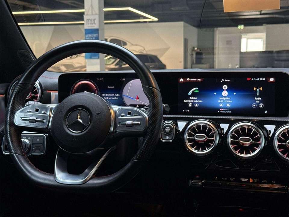Mercedes-Benz CLA 220 - Imagem 14