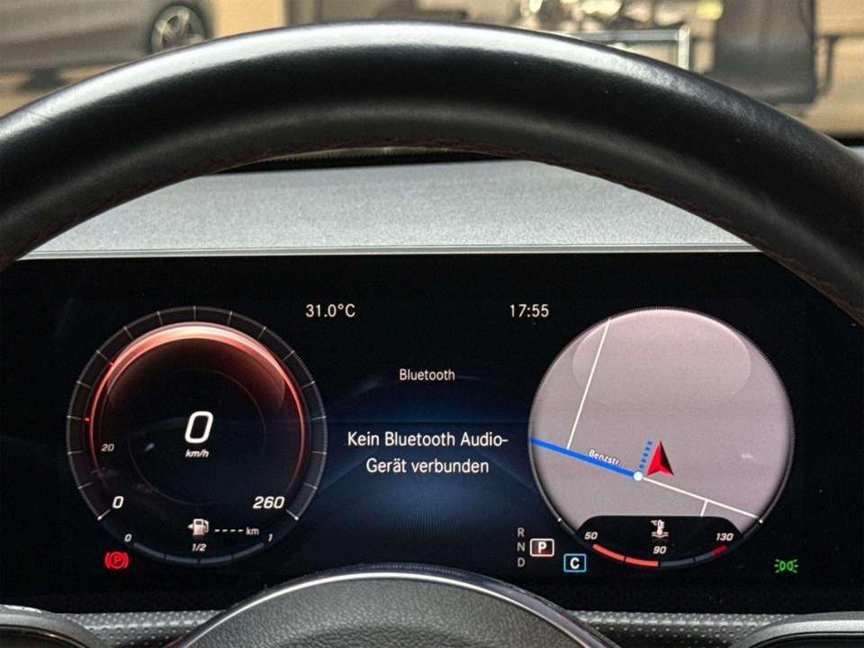 Mercedes-Benz CLA 220 - Imagem 15