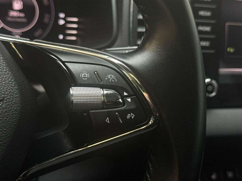 Skoda Karoq - Imagem 13