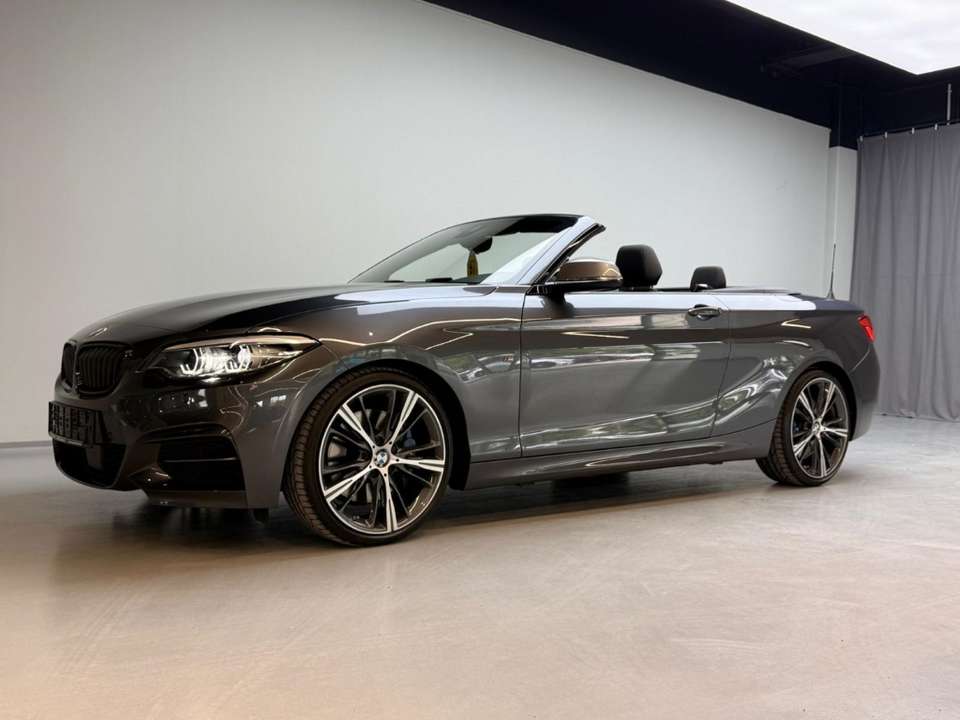 BMW 240 - Imagem 1