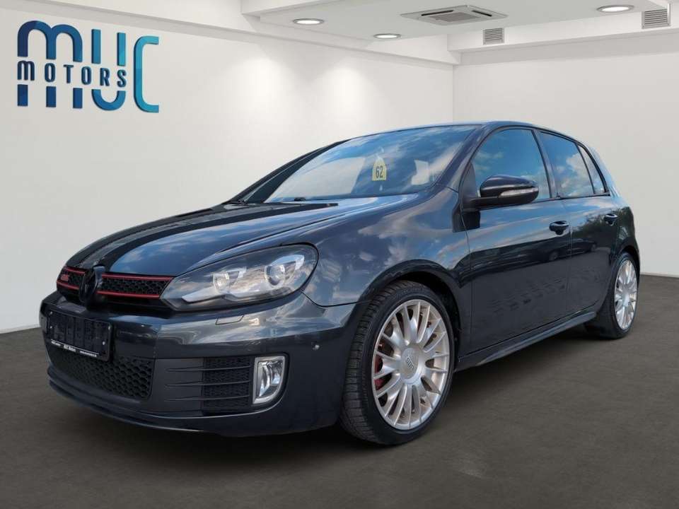 Volkswagen Golf GTI - Imagem 1