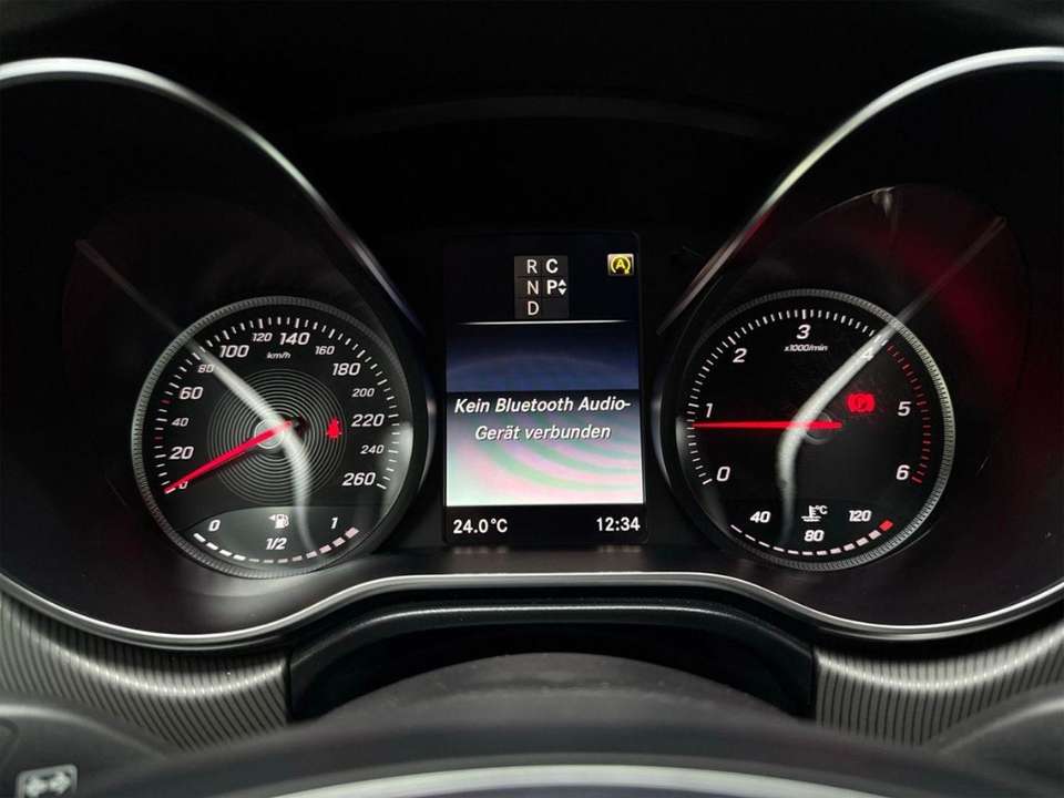 Mercedes-Benz V 250 - Imagem 14
