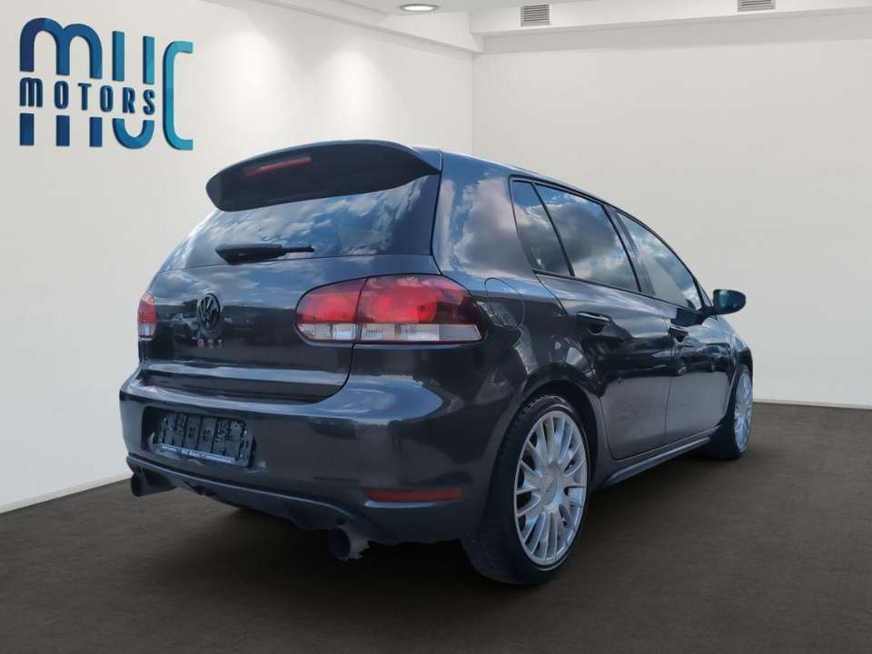 Volkswagen Golf GTI - Imagem 4