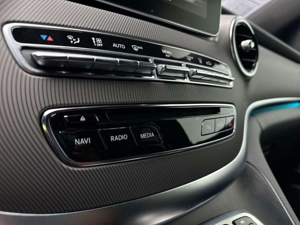 Mercedes-Benz V 250 - Imagem 18