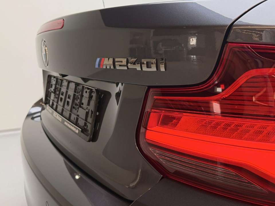BMW 240 - Imagem 10