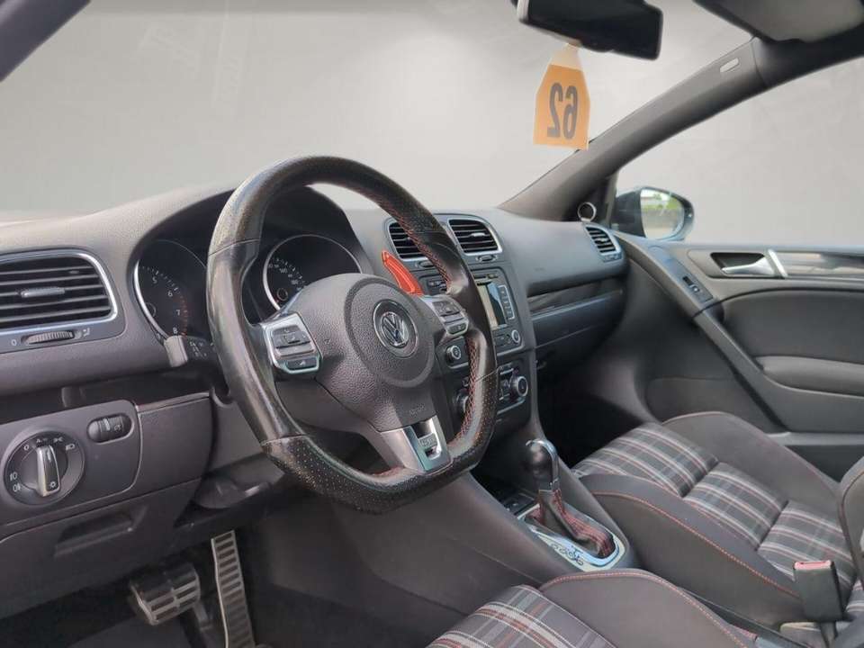 Volkswagen Golf GTI - Imagem 11